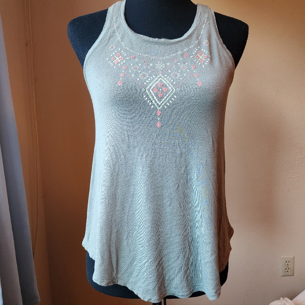 Mudd Green Gray Lightweight Flowy Tank Top with Boho Graphic